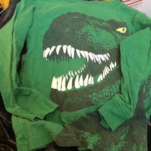 Boys long sleeved carters tee 4t